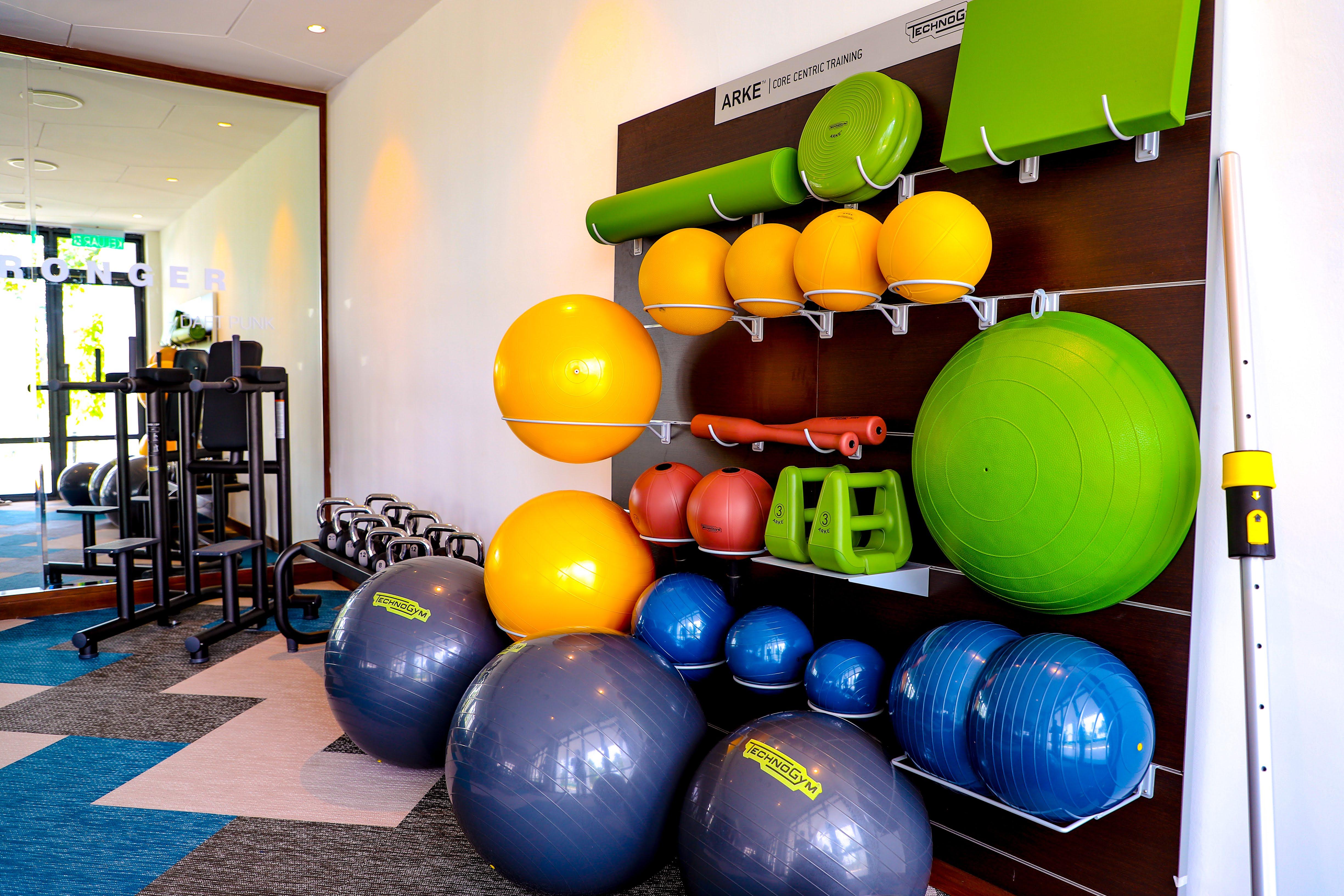 Hard Rock Hotel Desaru Coast Exterior foto Exercise balls