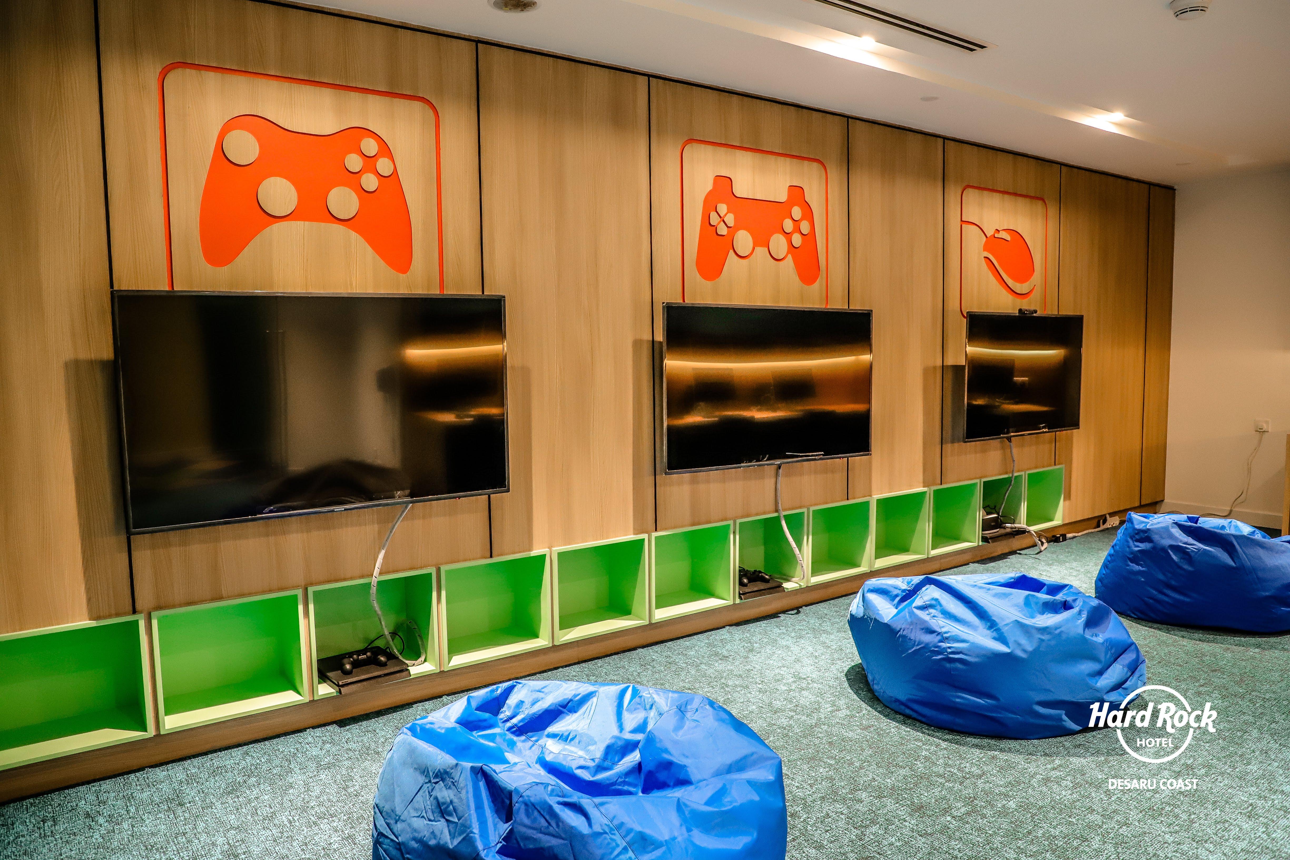 Hard Rock Hotel Desaru Coast Exterior foto The gaming room